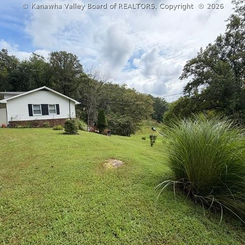 183 40th Street, Nitro, WV 25143