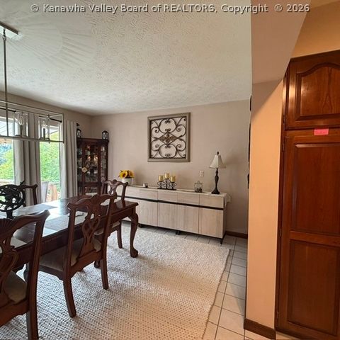 183 40th Street, Nitro, WV 25143
