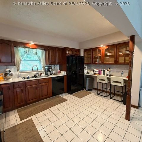183 40th Street, Nitro, WV 25143