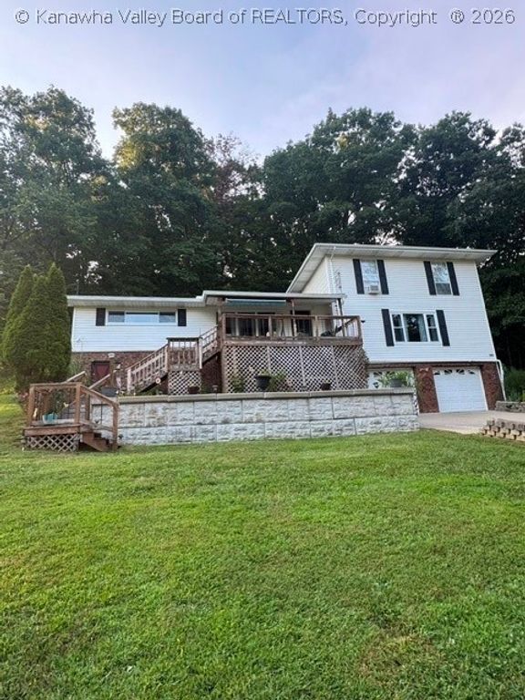 183 40th Street, Nitro, WV 25143