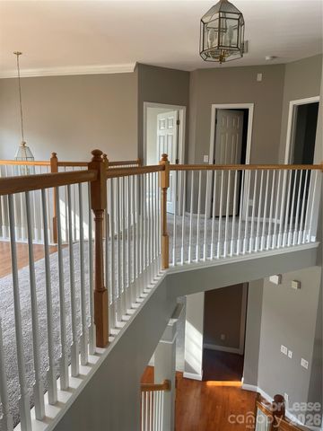 5828 Lagrande Drive, Charlotte, NC 28269