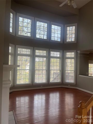 5828 Lagrande Drive, Charlotte, NC 28269