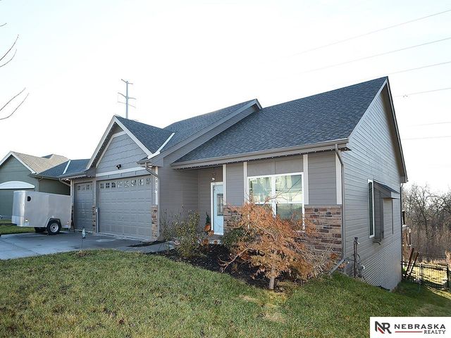 2015 Geri Circle, Bellevue, NE 68147