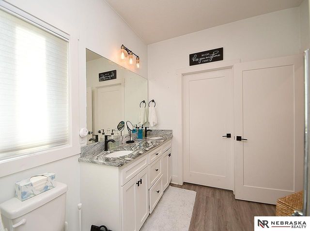 2015 Geri Circle, Bellevue, NE 68147