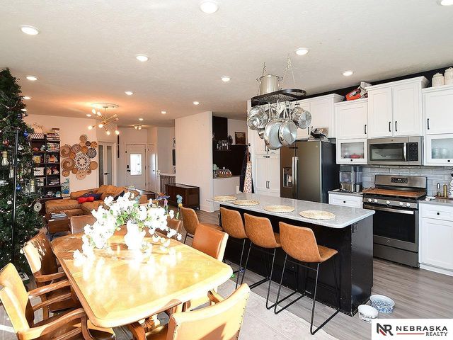 2015 Geri Circle, Bellevue, NE 68147