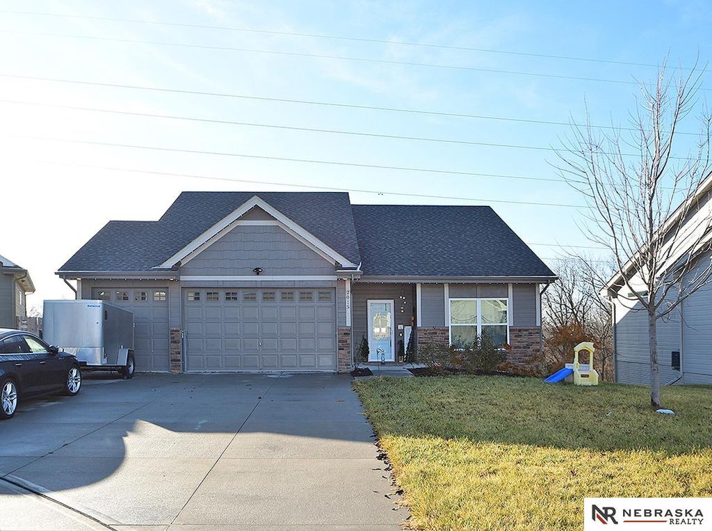 2015 Geri Circle, Bellevue, NE 68147