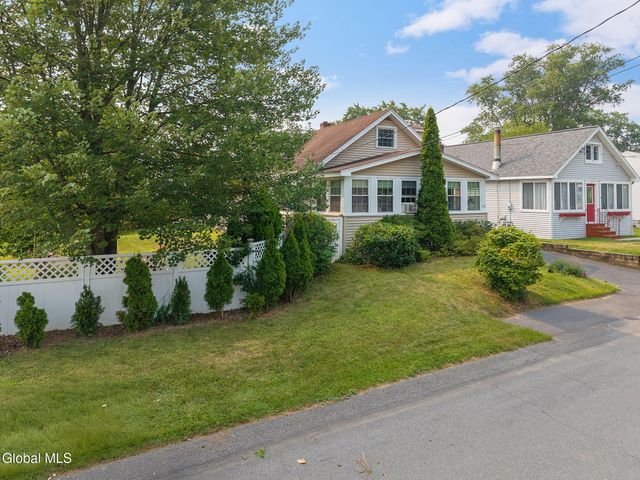 10 Dunning Avenue, Colonie, NY 12205