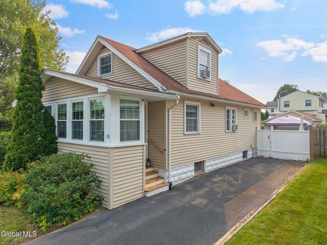 10 Dunning Avenue, Colonie, NY 12205
