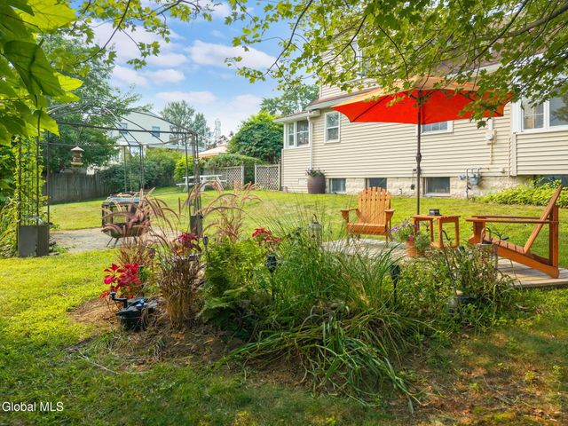 10 Dunning Avenue, Colonie, NY 12205