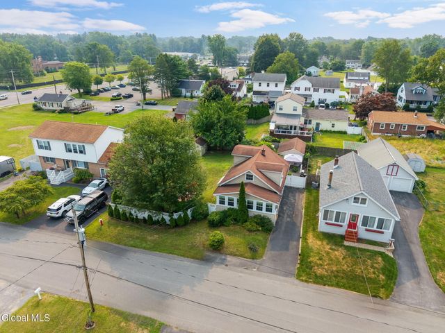 10 Dunning Avenue, Colonie, NY 12205
