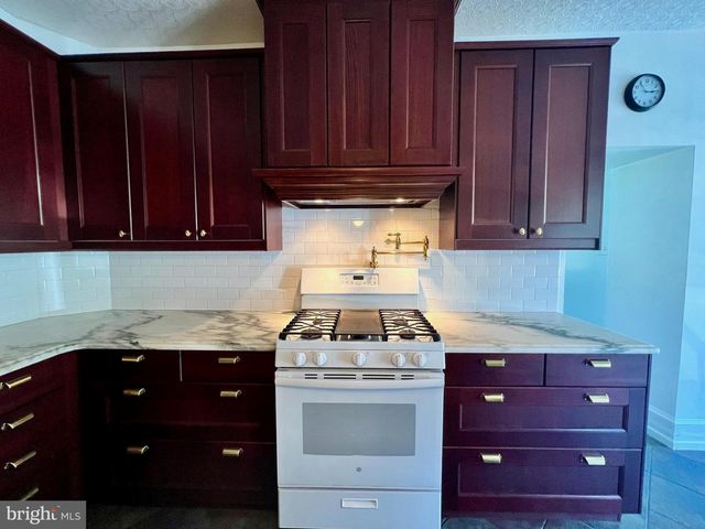 7215 BRYAN ST, Philadelphia, PA 19119