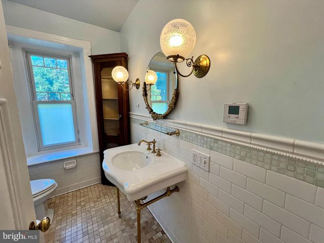 7215 BRYAN ST, Philadelphia, PA 19119