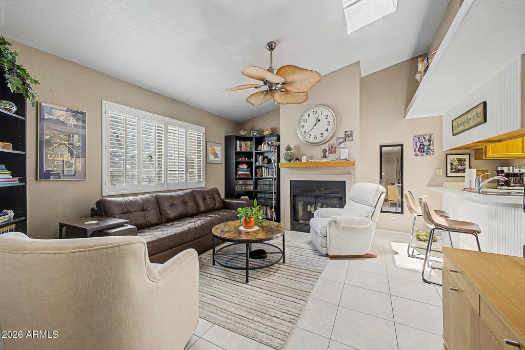 2020 W UNION HILLS Drive 143, Phoenix, AZ 85027