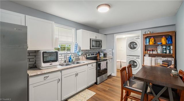 1111 Brentwood Street, High Point, NC 27260