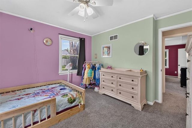 315 S Peculiar Drive, Peculiar, MO 64078