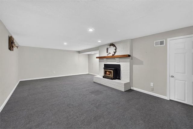 315 S Peculiar Drive, Peculiar, MO 64078