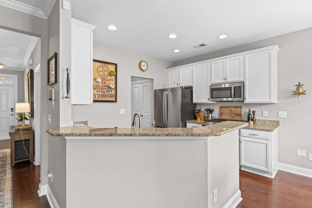 220 Crossandra Avenue, Summerville, SC 29483