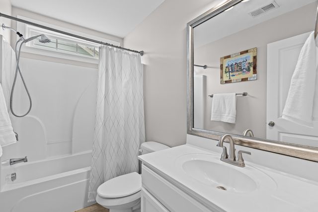 220 Crossandra Avenue, Summerville, SC 29483
