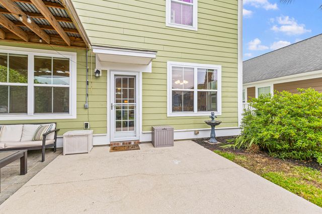 220 Crossandra Avenue, Summerville, SC 29483