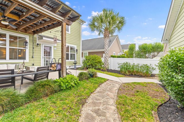 220 Crossandra Avenue, Summerville, SC 29483