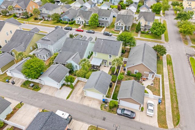 220 Crossandra Avenue, Summerville, SC 29483