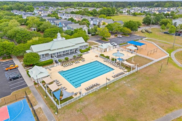 220 Crossandra Avenue, Summerville, SC 29483