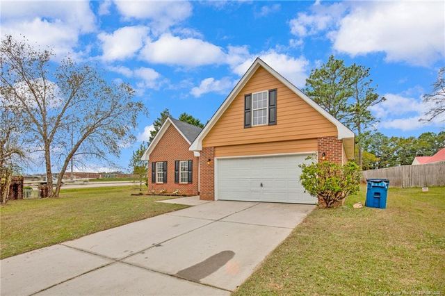 135 Belle Chase Drive, Raeford, NC 28376