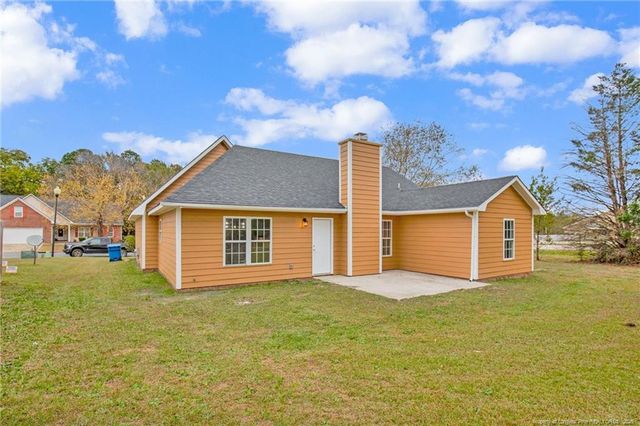 135 Belle Chase Drive, Raeford, NC 28376