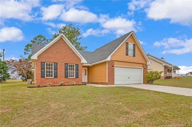 135 Belle Chase Drive, Raeford, NC 28376