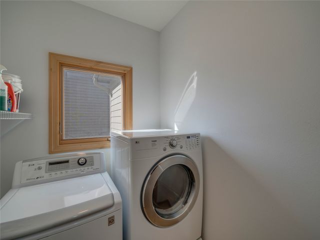 12510 Prairie Drive, Urbandale, IA 50323