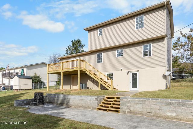 317 Indian Mound Circle, Jacksboro, TN 37757