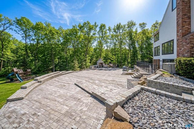 45 Island Avenue, Madison, CT 06443