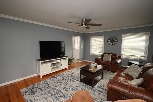 404 Foster Avenue, Florence, KY 41042