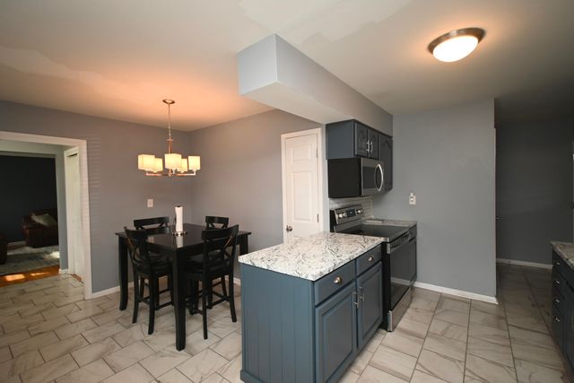 404 Foster Avenue, Florence, KY 41042