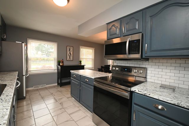 404 Foster Avenue, Florence, KY 41042