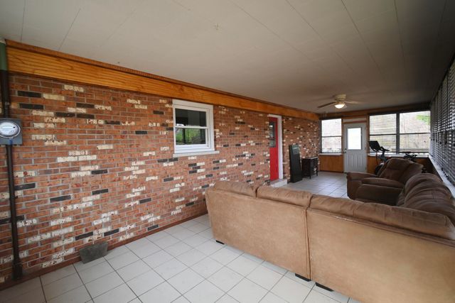 404 Foster Avenue, Florence, KY 41042