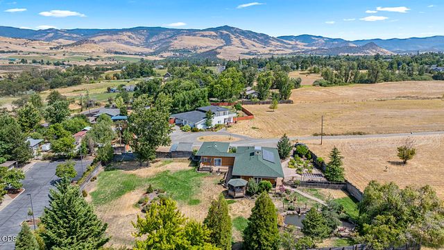 145 Normal Avenue, Ashland, OR 97520