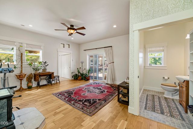 145 Normal Avenue, Ashland, OR 97520