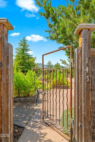 145 Normal Avenue, Ashland, OR 97520