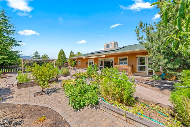 145 Normal Avenue, Ashland, OR 97520