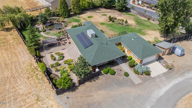 145 Normal Avenue, Ashland, OR 97520