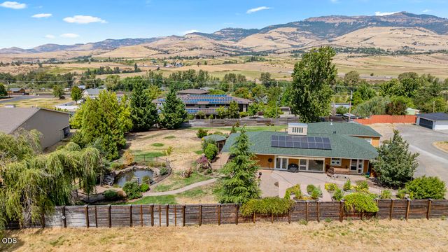 145 Normal Avenue, Ashland, OR 97520