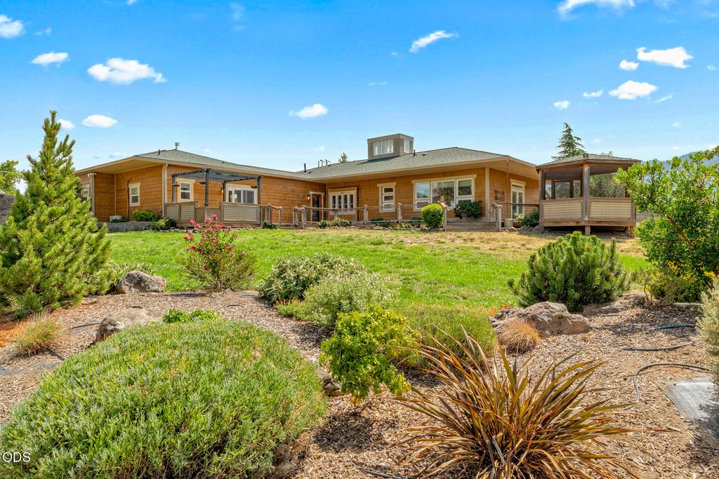 145 Normal Avenue, Ashland, OR 97520