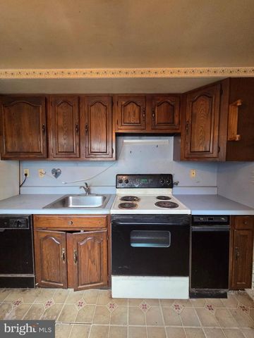 639 BIRCH ST, Reading, PA 19604