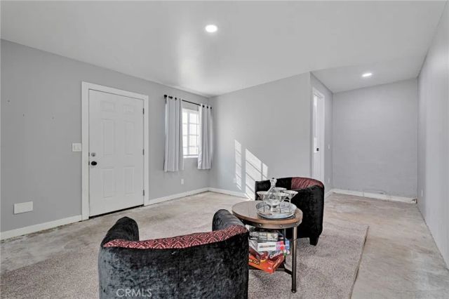 70 W Claremont St, Pasadena, CA 91103