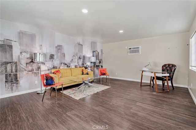 70 W Claremont St, Pasadena, CA 91103