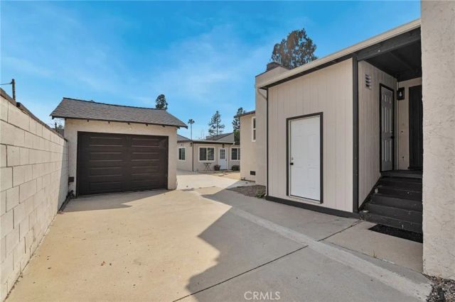 70 W Claremont St, Pasadena, CA 91103