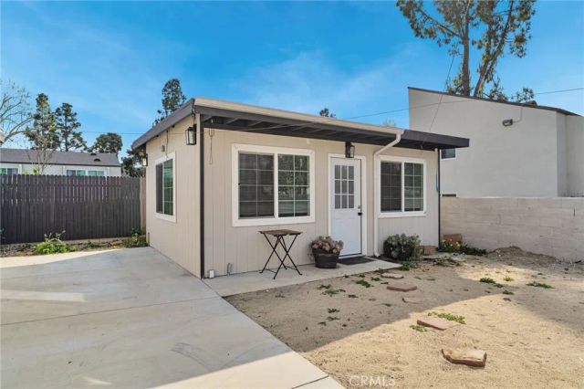 70 W Claremont St, Pasadena, CA 91103