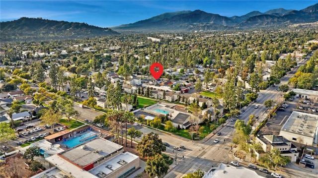 70 W Claremont St, Pasadena, CA 91103