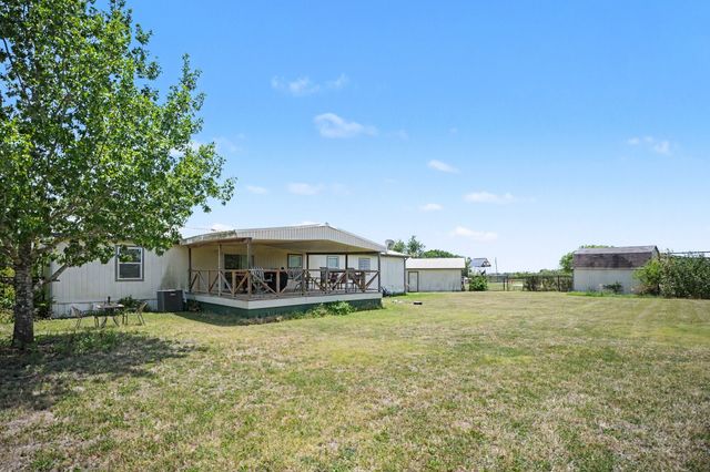 220 Barker Road, Ennis, TX 75119
